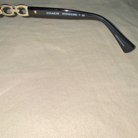 Coach sunglasses with case - Picture 2 of 7